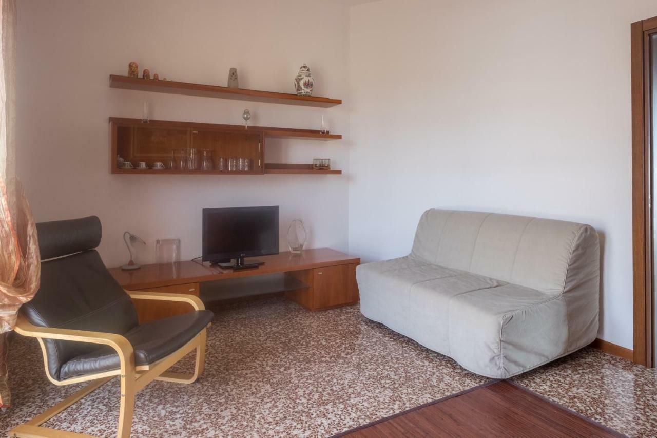 B&B Le Camelie Bareggio Exterior photo